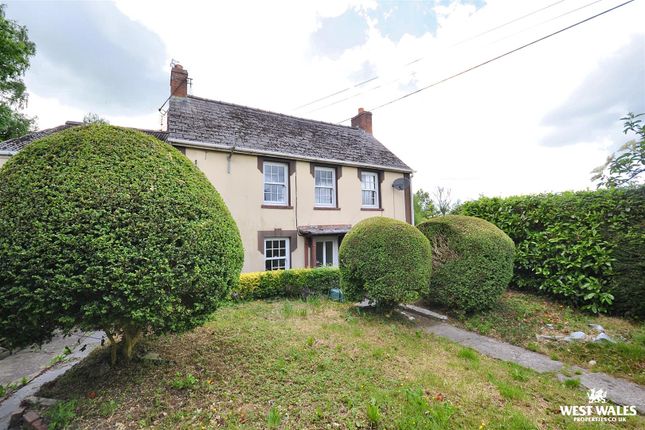 Station Road, Newcastle Emlyn 3 bed detached house for sale