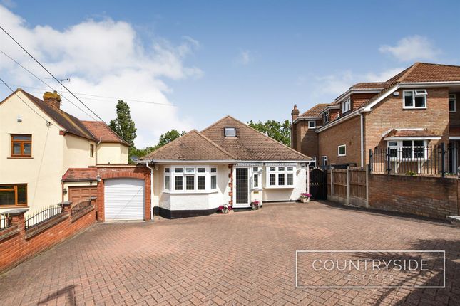 Queens Road, Benfleet 2 bed detached bungalow for sale