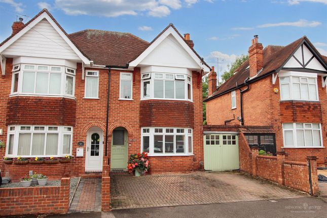 3 bedroom semi-detached house for sale