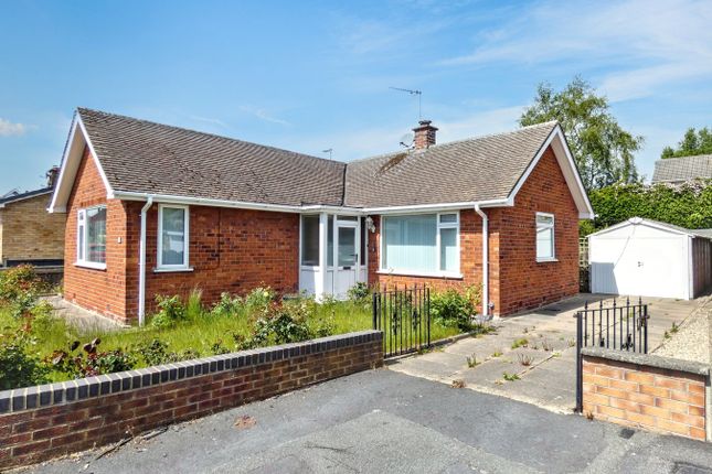 2 bed detached bungalow