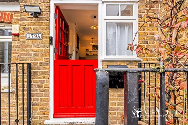 2 bedroom maisonette for sale