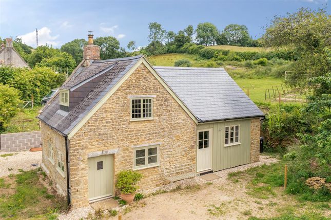 2 bedroom detached house for sale