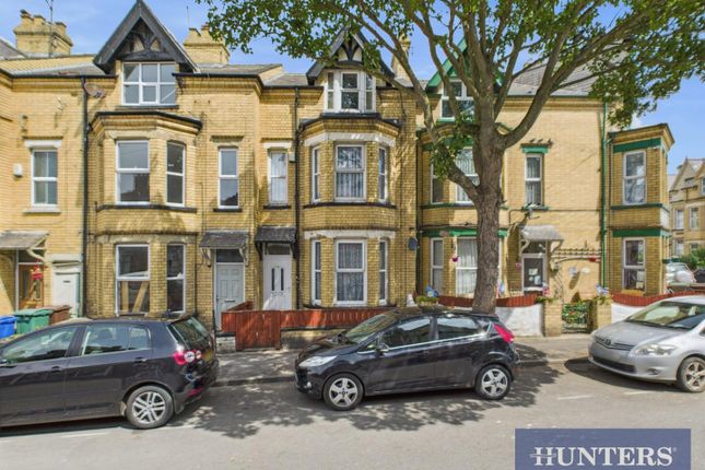Lansdowne Road, Bridlington, Yorkshire 4 bed terraced house for sale