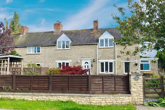 Woodbine Cottage, Oasby, Grantham, NG32 3 bed semi