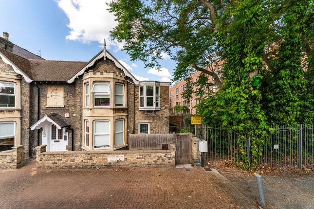 Mill Road, Cambridge, Cambridgeshire 2 bed semi