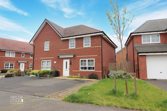 Longbourn Crescent, Tamworth 3 bed semi