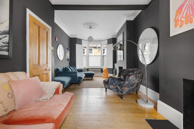 Tyssen Road, London, N16 3 bed terraced house for sale