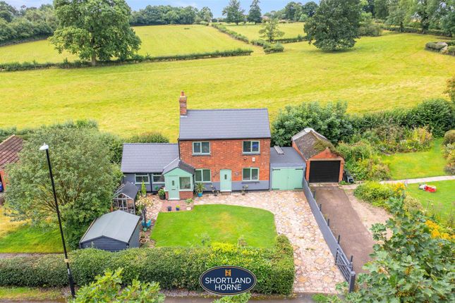 Wall Hill Road, Coventry CV5 2 bed detached house for sale
