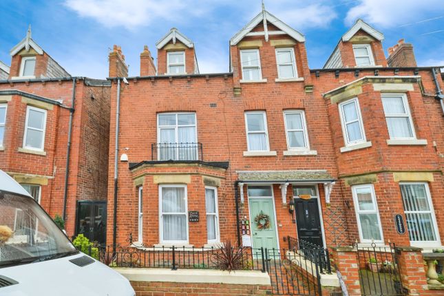 6 bedroom semi-detached house for sale