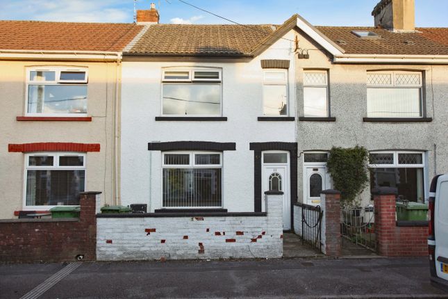 Commercial Street, Pontypridd CF38 3 bed terraced house for sale