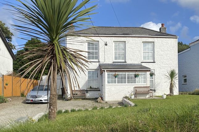 5 bedroom country house for sale