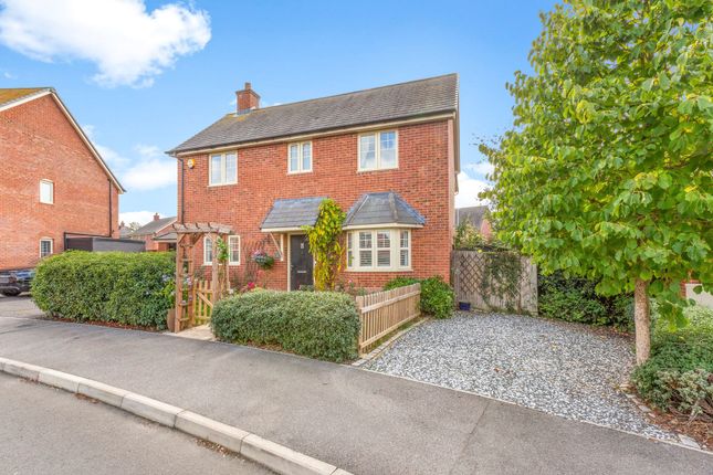 Chapel Drive, Aylesbury HP22 4 bed detached house for sale