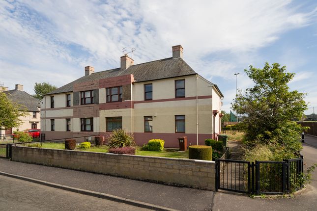 32 Lindores Drive, Tranent, EH33 1HZ 3 bed flat for sale