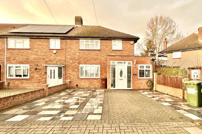 3 bed end terrace house