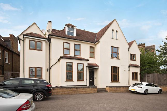 Regents Park Road, London N3 2 bed flat for sale