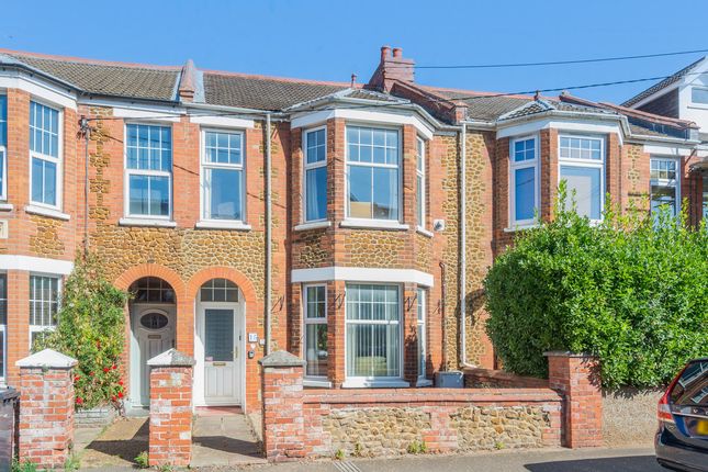 York Avenue, Hunstanton, PE36 4 bed terraced house for sale