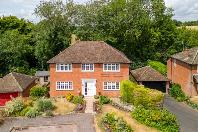 Huntley Close, Buckinghamshire HP13 4 bed detached house for sale