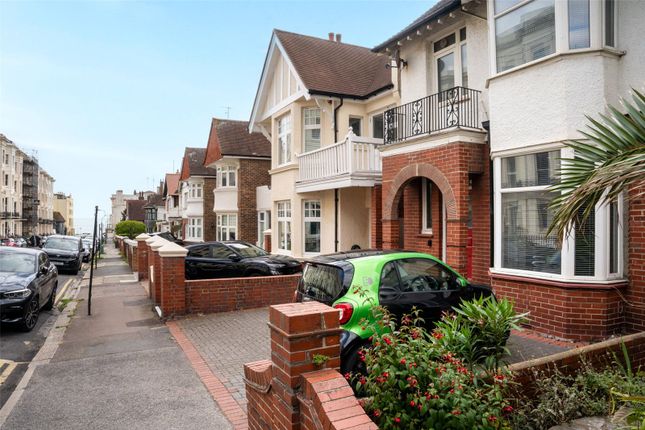 Holland Road, Hove, East Sussex, BN3 5 bed semi