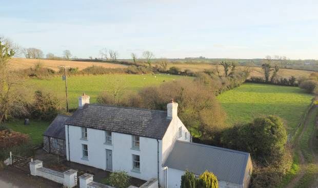 3 bed detached house