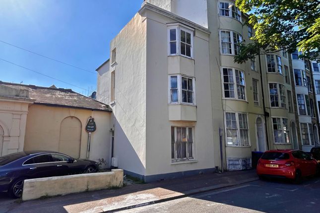 4 bedroom end of terrace house for sale