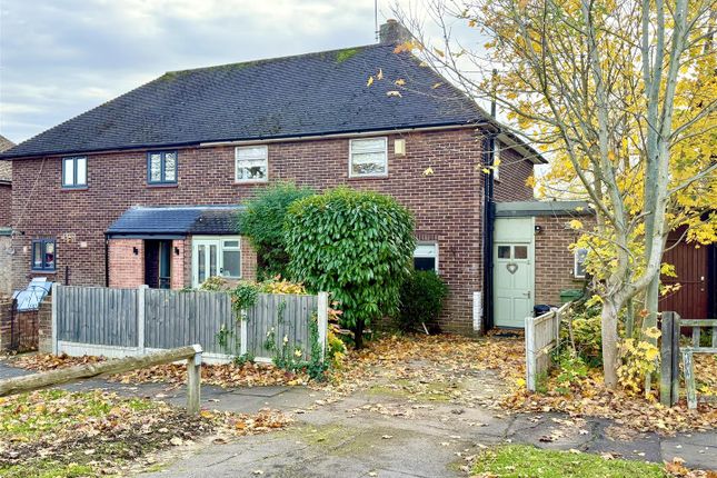 Elizabeth Road, Pilgrims Hatch... 3 bed semi