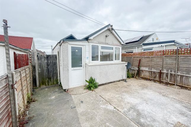 1 bedroom detached bungalow for sale
