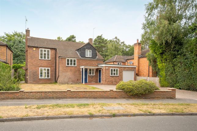Woodend Drive, Sunninghill 3 bed detached house for sale