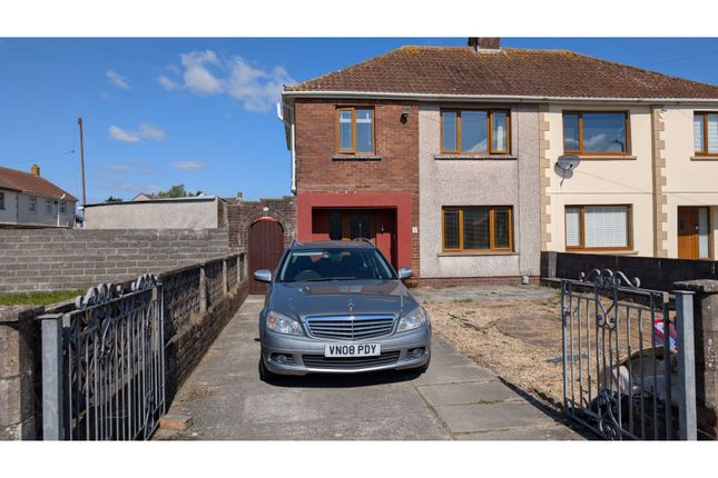 3 bedroom semi-detached house for sale