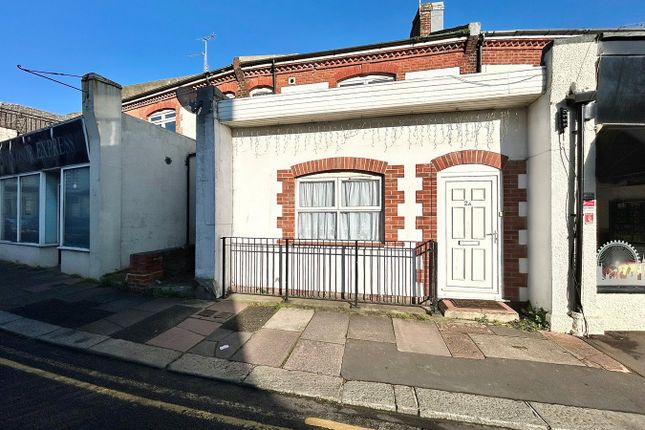 1 bedroom ground floor flat for sale