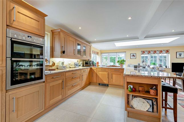 Heathfields, Chieveley, Newbury... 4 bed detached house for sale