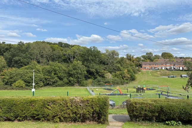 Jocketts Road, Hemel Hempstead HP1 3 bed terraced house for sale
