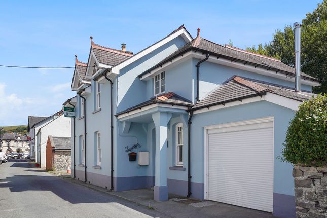 Dewi Road, Tregaron, SY25 3 bed house for sale