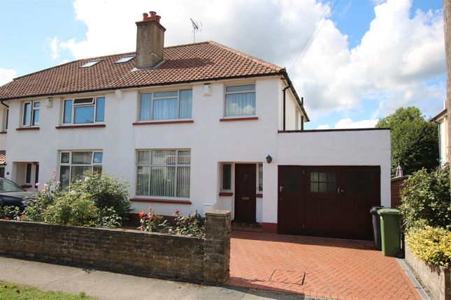 KINGSCROFT ROAD, LEATHERHEAD, KT22 3 bed semi