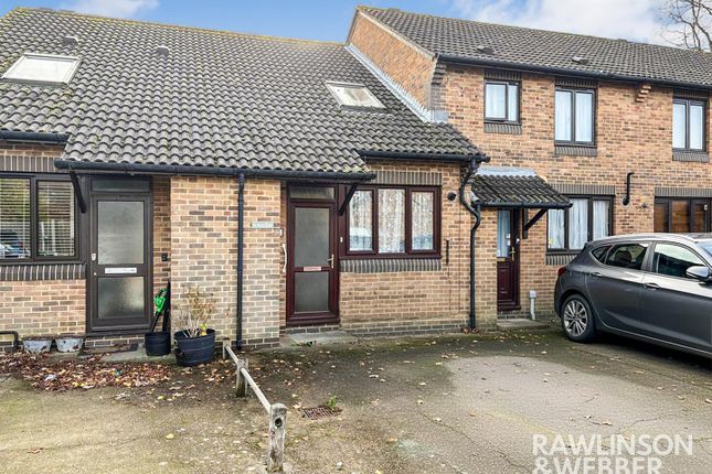 Avern Road, West Molesey KT8 2 bed terraced house for sale