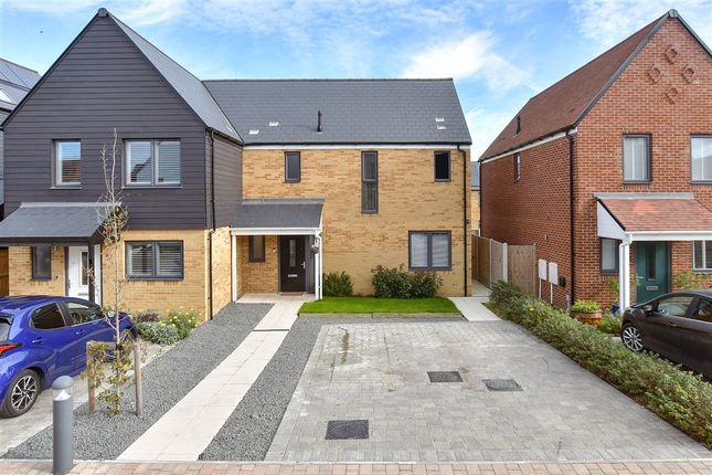 Citronella Road, Chestfield... 2 bed semi