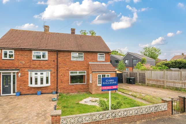 Ashridge Drive, Watford, Hertfordshire 2 bed semi