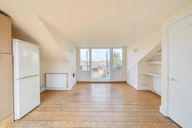 2 bedroom maisonette for sale