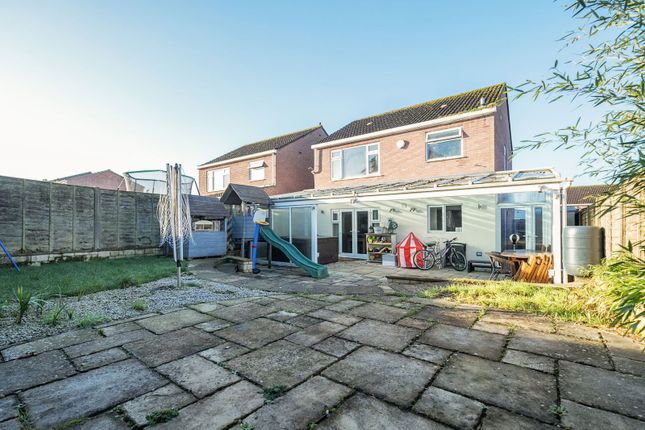 Sunderland Close, Melksham SN12 3 bed detached house for sale