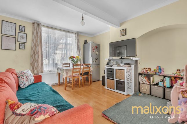 Darley Gardens, Morden SM4 2 bed end of terrace house for sale