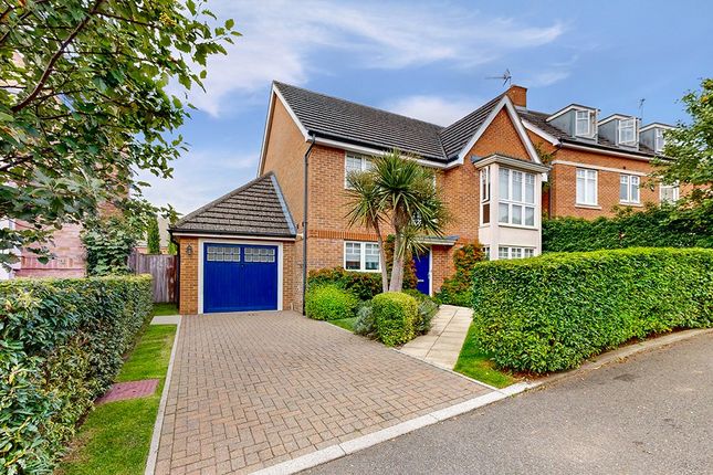 Padelford Lane, Stanmore, Middlesex, HA7 4 bed detached house for sale