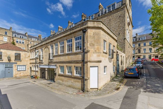 3 bedroom mews property for sale