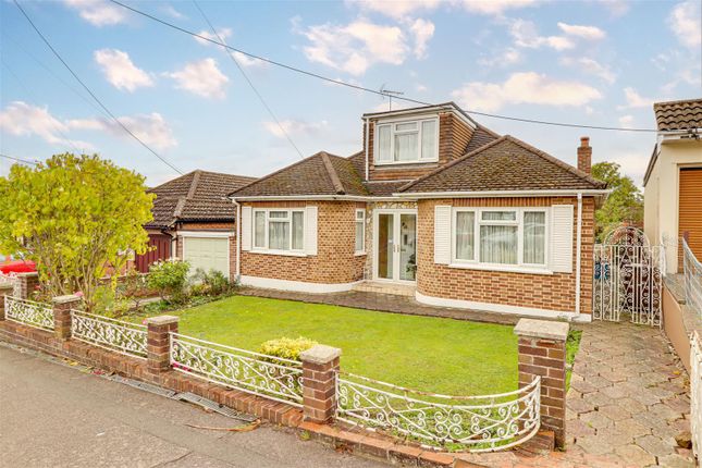Clarence Road North, Benfleet SS7 5 bed chalet for sale