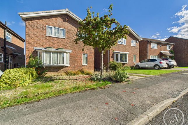 Mercia Way, Leeds 3 bed detached house for sale