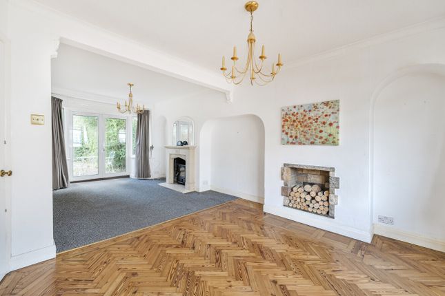 Worcester Close, Mitcham CR4 3 bed end of terrace house for sale