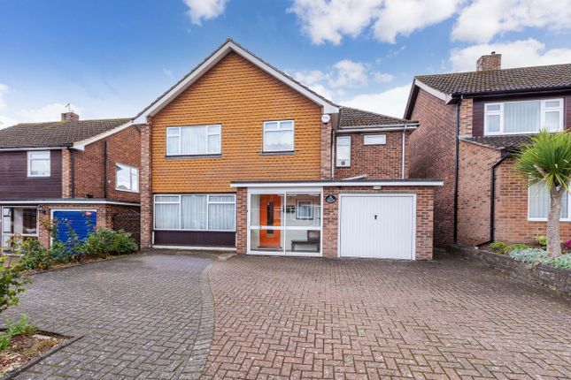 Calder Close, Maidenhead SL6 4 bed detached house for sale