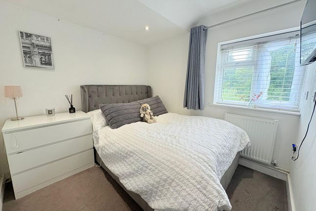 2 bedroom maisonette for sale