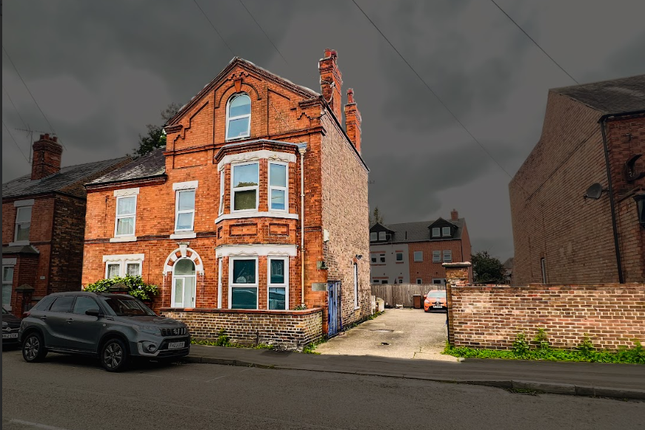 College Street, Long Eaton, Nottingham 7 bed end of terrace house for sale