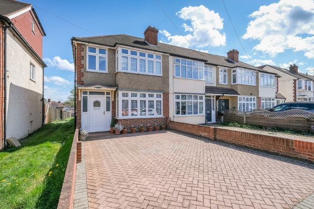 St. Margarets Avenue, Sutton SM3 3 bed end of terrace house for sale