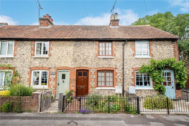 Hyde Close, Winchester, Hampshire, SO23 2 bed terraced house for sale