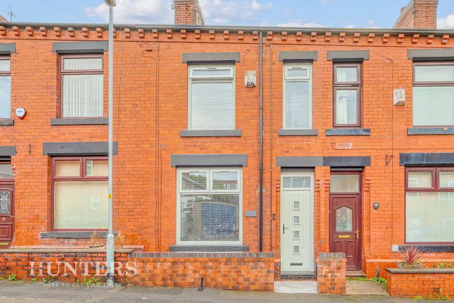 Milford Avenue, Oldham 2 bed terraced house for sale
